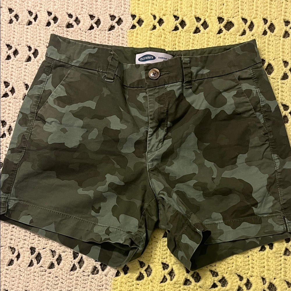 Old Navy Camo Cargo Shorts - Olive Green